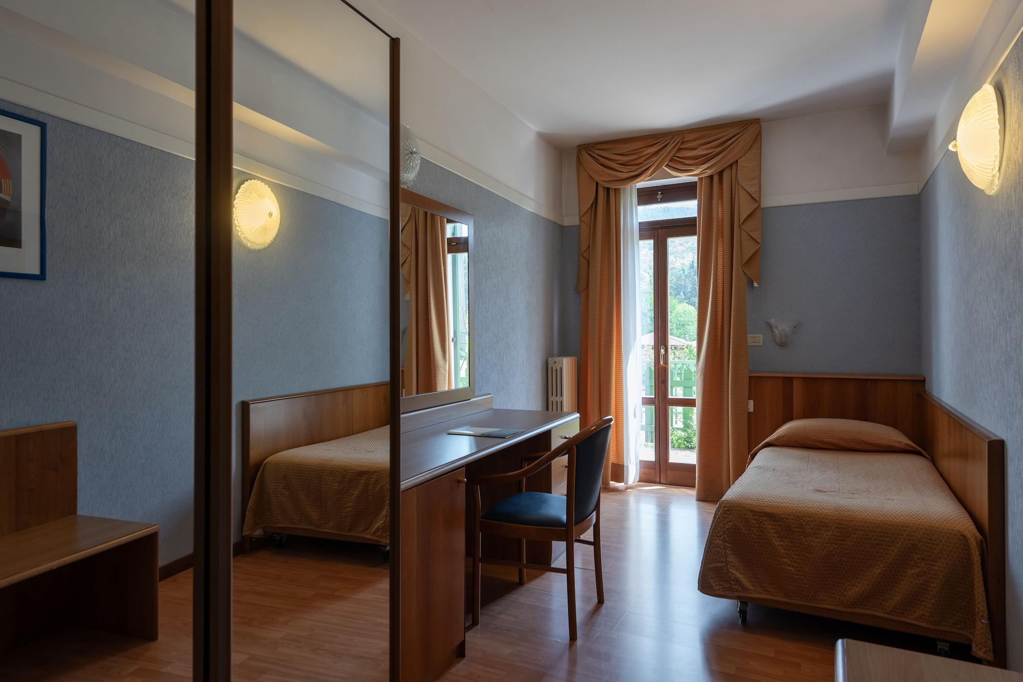Park Hotel Jolanda San Zeno di Montagna Buitenkant foto