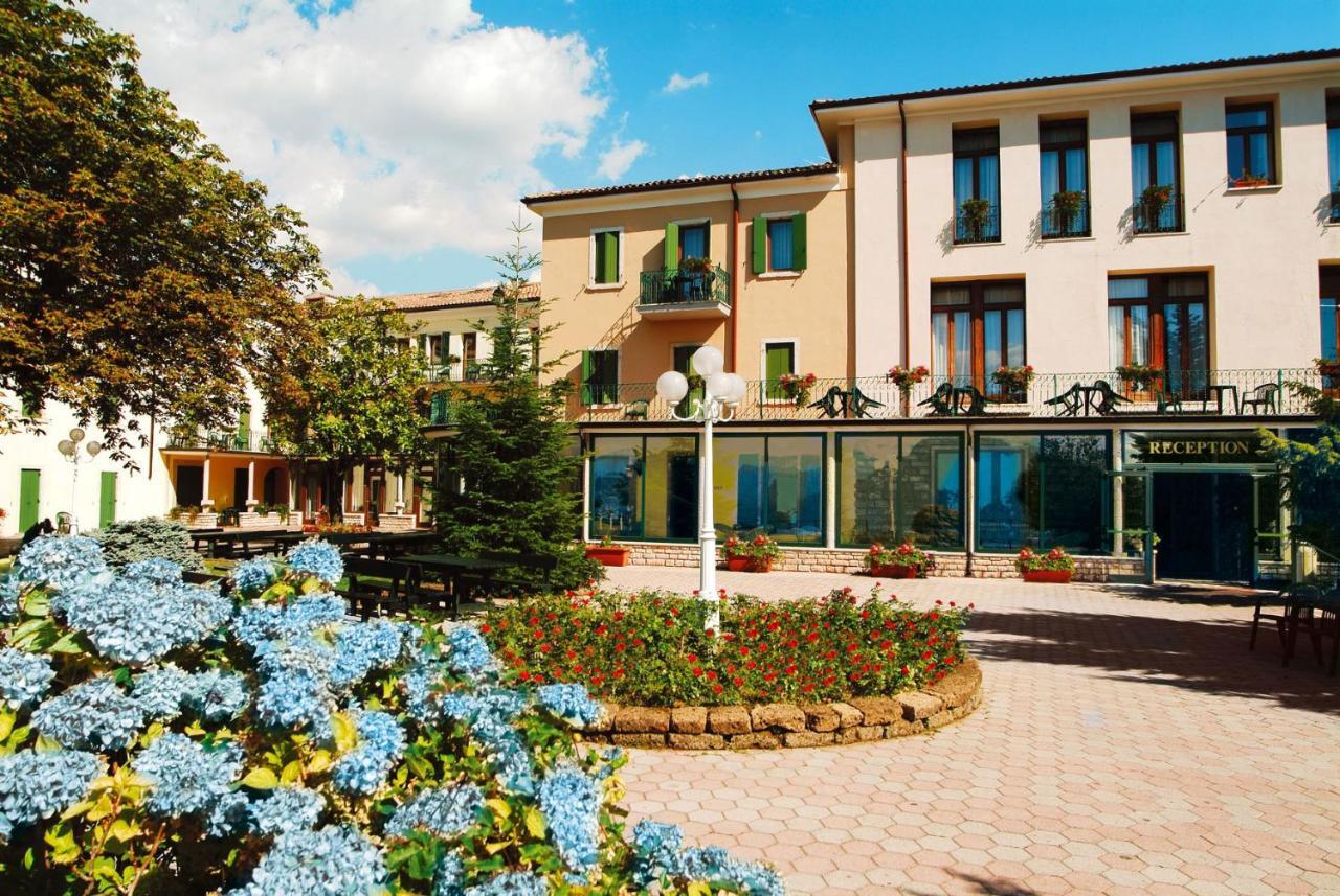 Park Hotel Jolanda San Zeno di Montagna Buitenkant foto